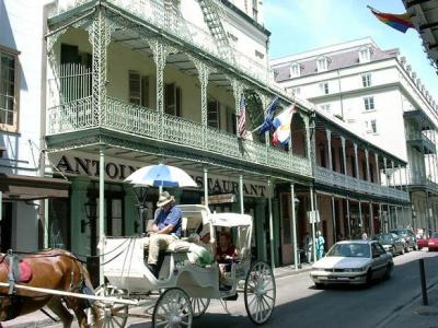 20081130004351-005-new-orleans-bourbon-street.jpg